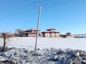 Hailunshi Longlian Temple