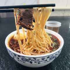 Linxiaqingzhenxiongdi Beef Noodles 여행 사진