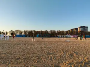 中南拉唯那海灘