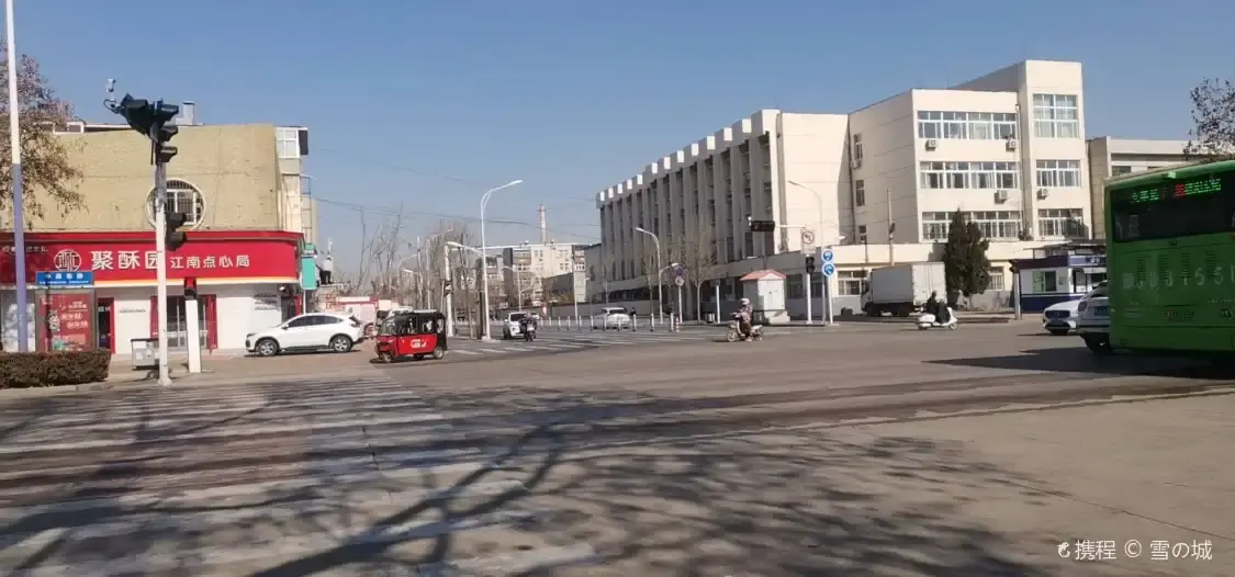 Hotels near Zhongyuan Oil Field