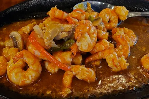 란타우 플로팅 네이티브 레스토랑