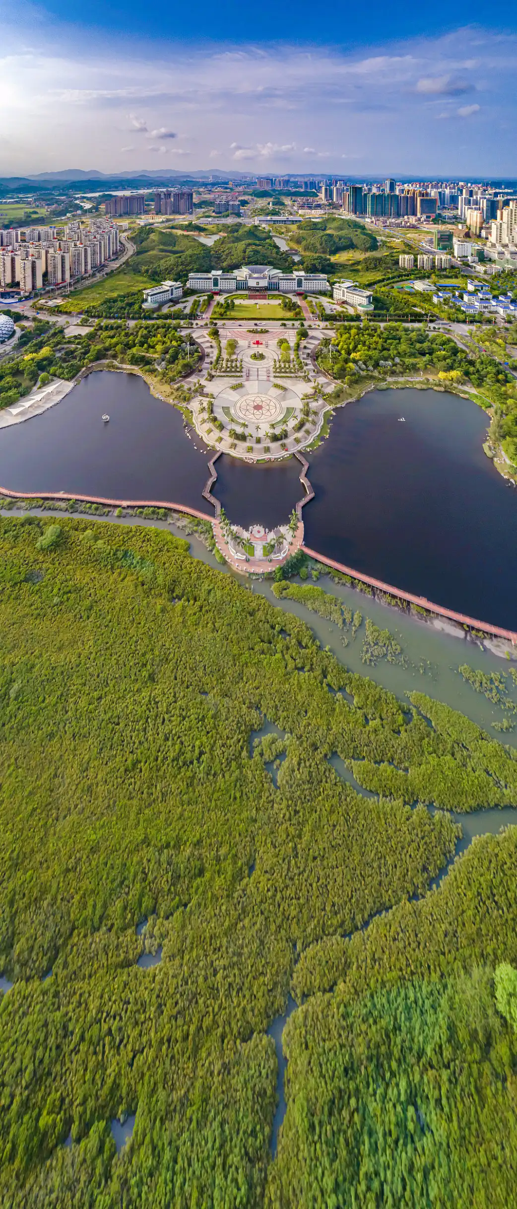 Hotels near Beibuwan Haiyang Culture Park