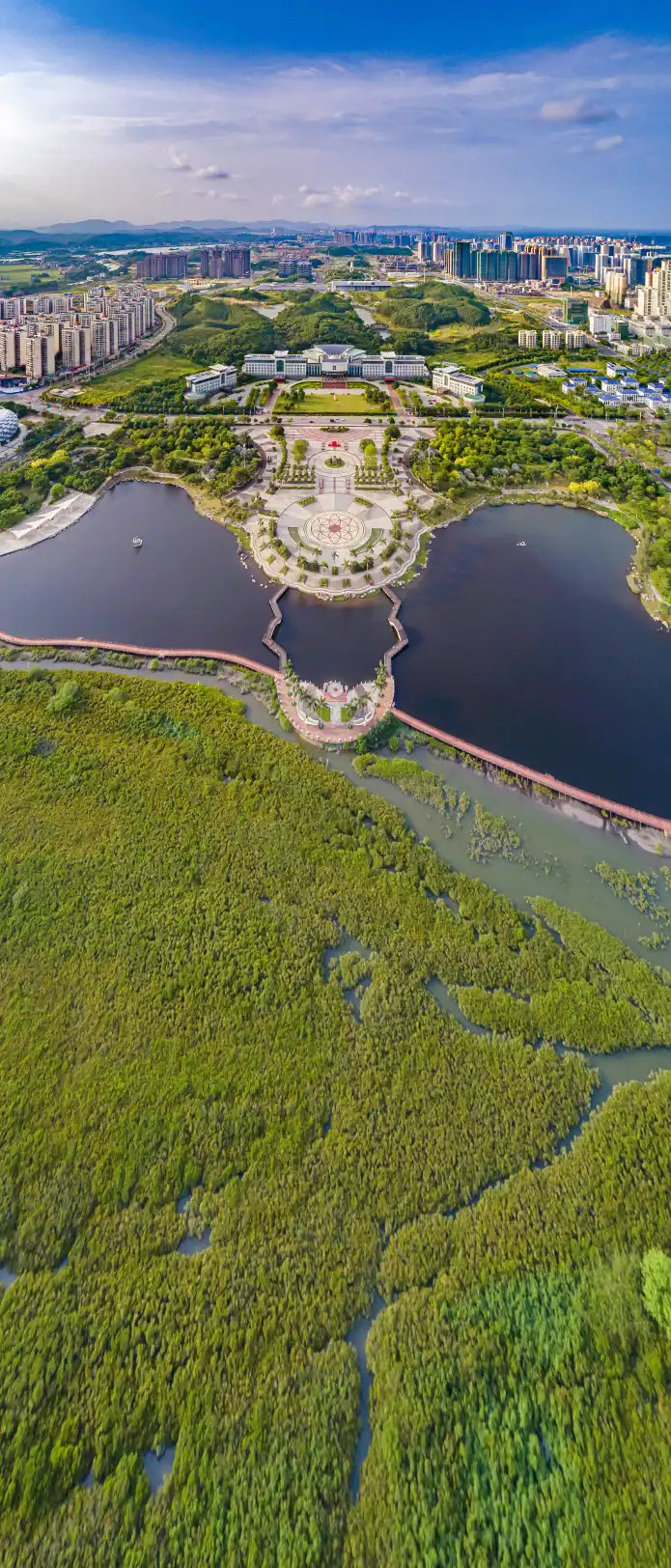 Hotels near Beibuwan Haiyang Culture Park
