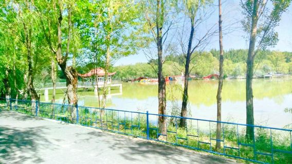 Tacheng Fishing Park