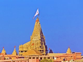 Dwarkadhish Temple in Dwarka