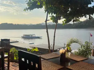 Tropical Mekong Pizza