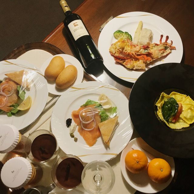 [馬可孛羅·嘆住海景食盡3餐！］