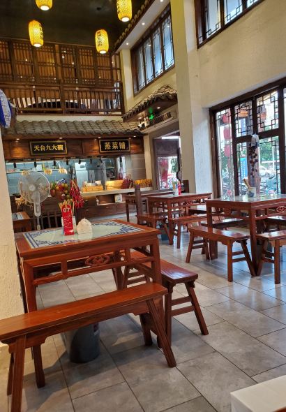 琼台小镇饭店(赤城路牌坊店)