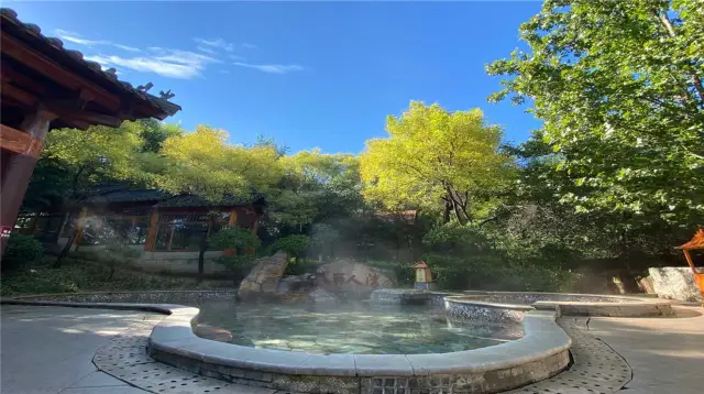 Hot Springs in Pingshan