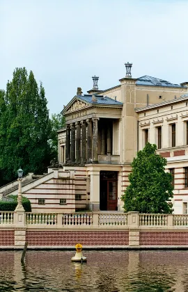 Khách Sạn công tác Tại Rostock