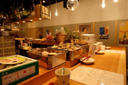 Sakana-to Oden-to Robatayaki Taishusakaba Asahidohrino Sakanano Tomo