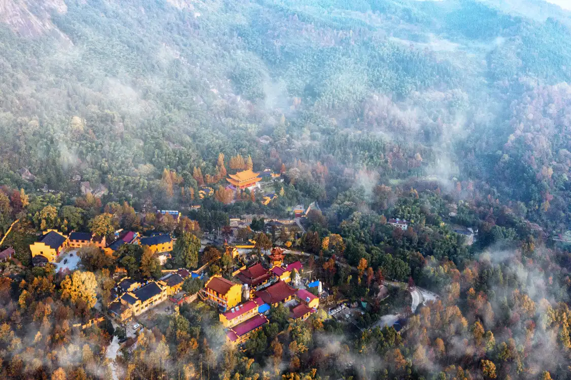 Hotels near Jiuzi Temple