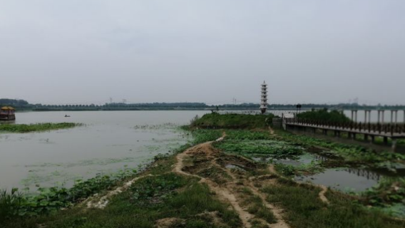 Liangzhai Yuanzi Lake