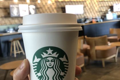 星巴克(隆生廣場店)