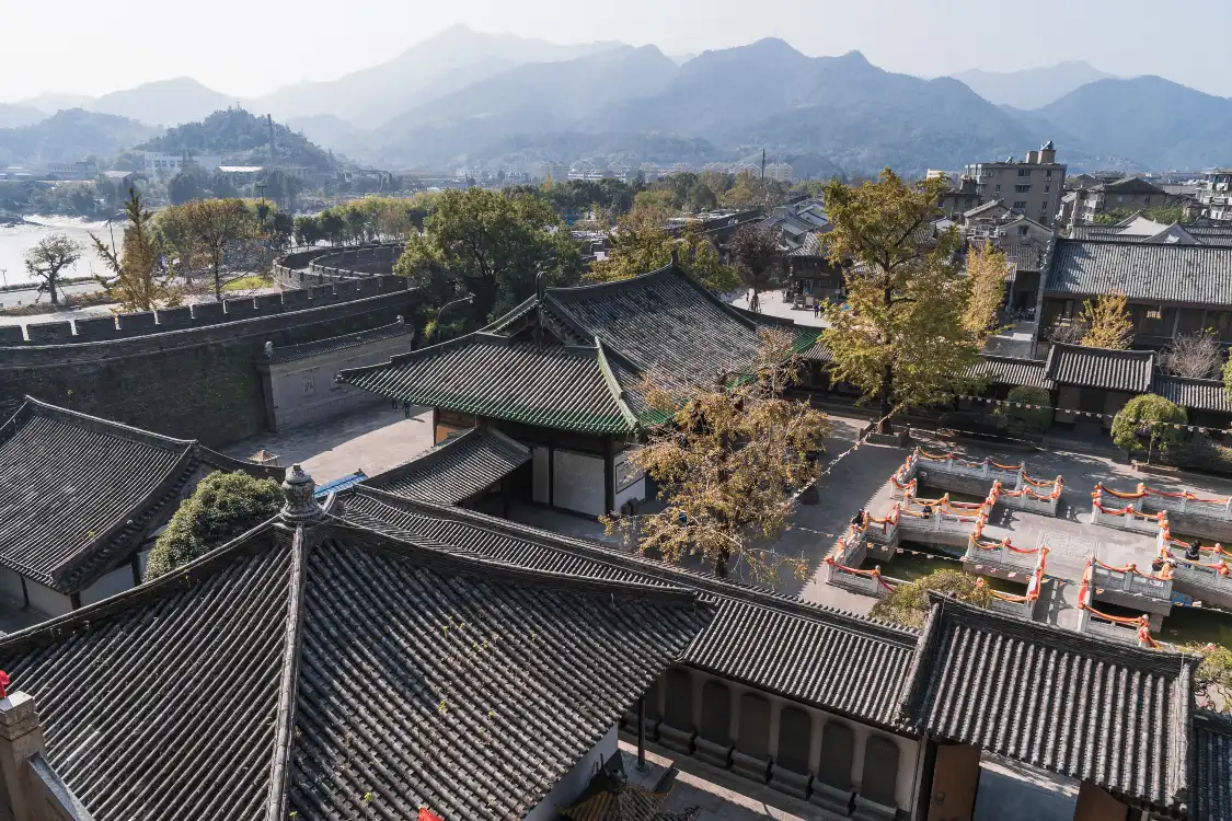 Hotels near Longxing Temple