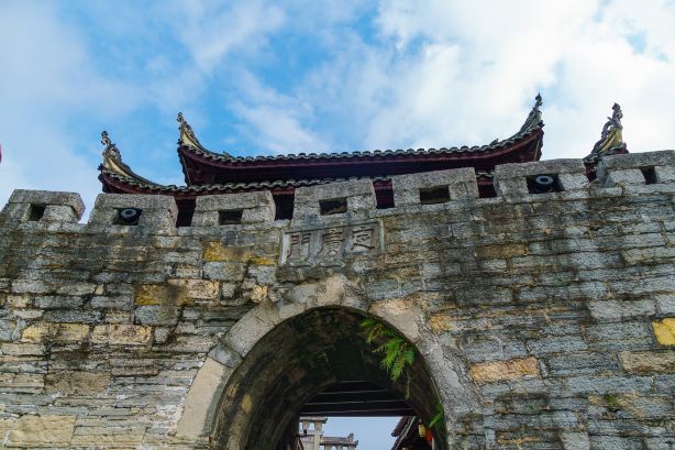 Qingyan Ancient Town - Dingguang Gate