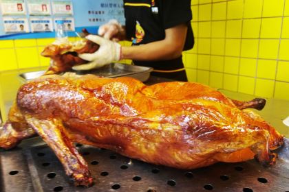 鸭舞优北京烤鸭(建设路店)