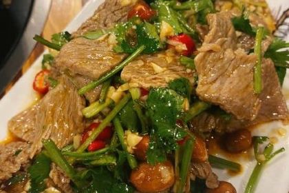 Nong Jia Coconut Chicken (Shenzhou Peninsula Branch)