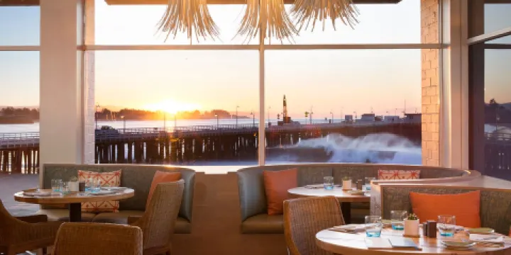 Jack O'Neill Restaurant & Lounge