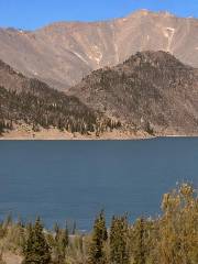 Pyramid Lake