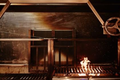 A Cut Above Bar and Grill