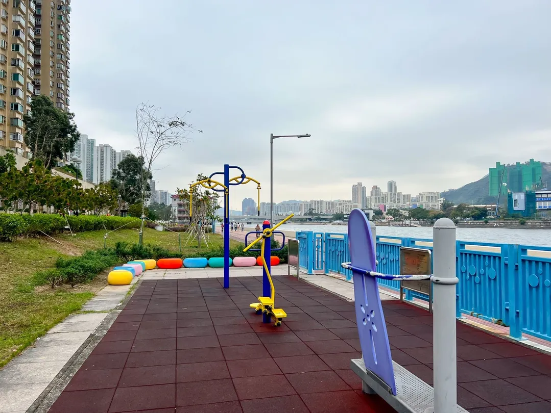 3_On King Street Park