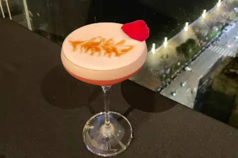Brilliant Top Bar