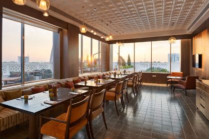 Sette Restaurant & Bar