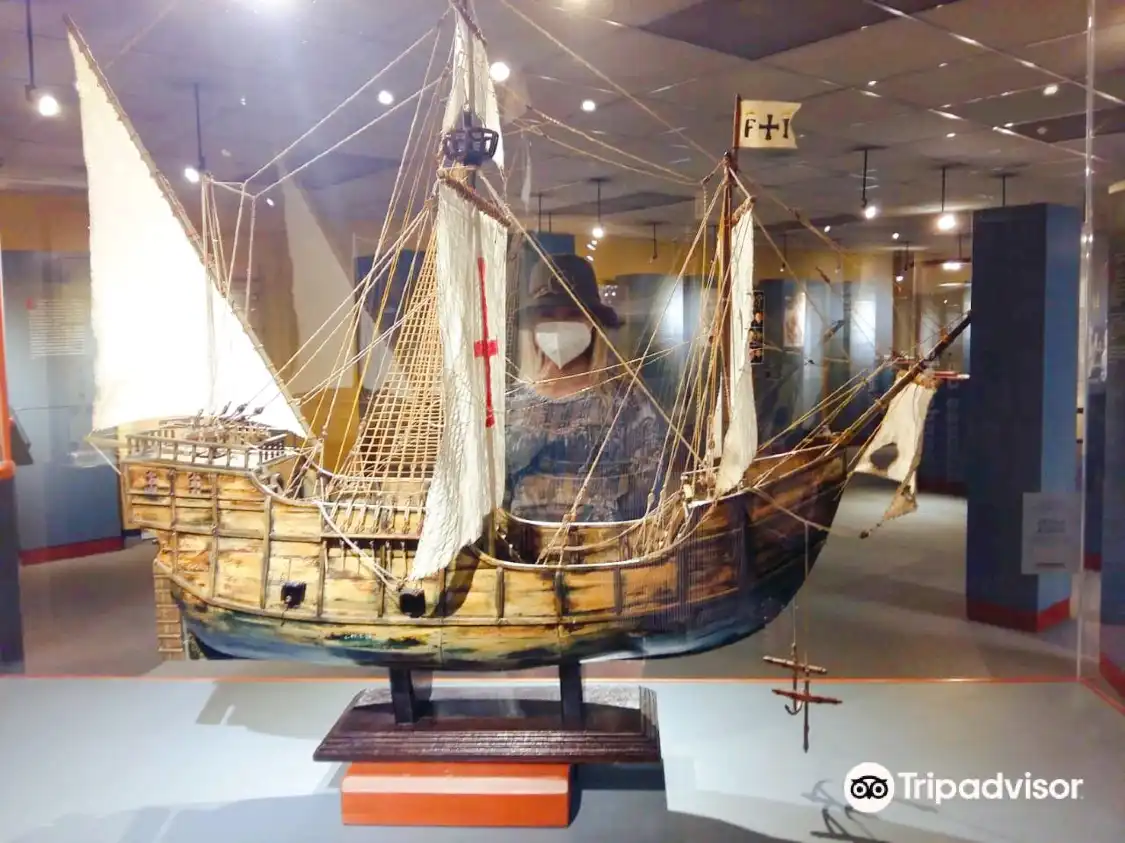 Hotels near Pumapungo Museum