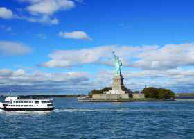 最新】自由の女神像 - チケット、営業時間、口コミ、写真 [2025