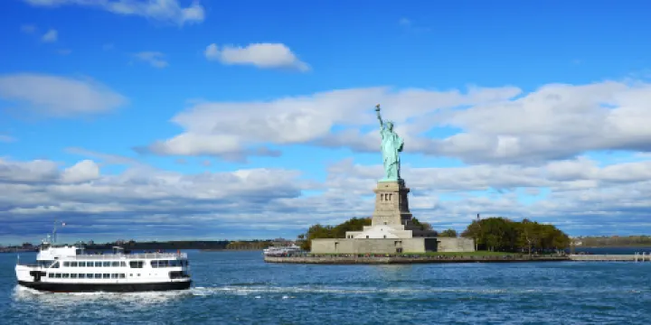 自由女神上島遊船