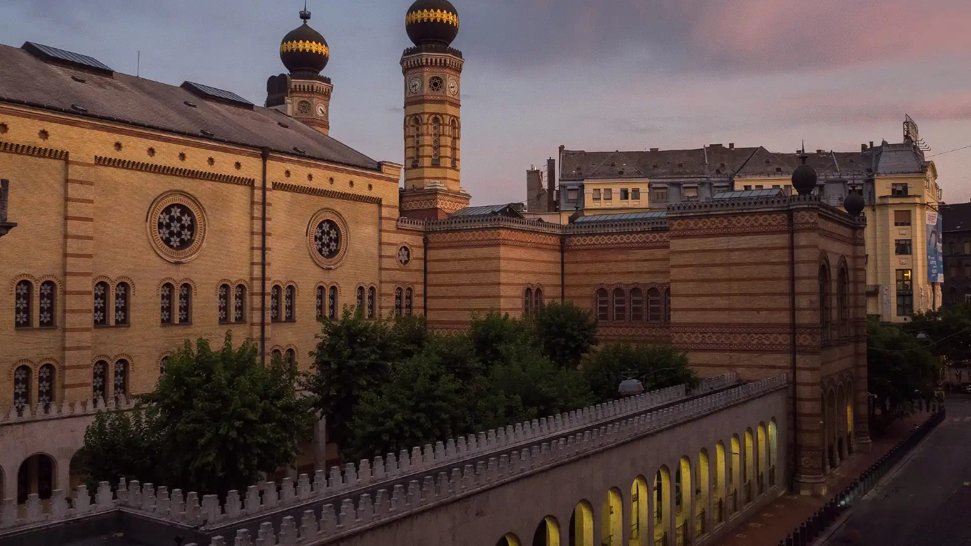 Hotels near Dohány Street Synagogue