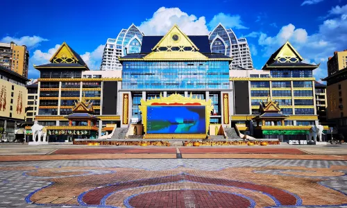 Water Splashing Square