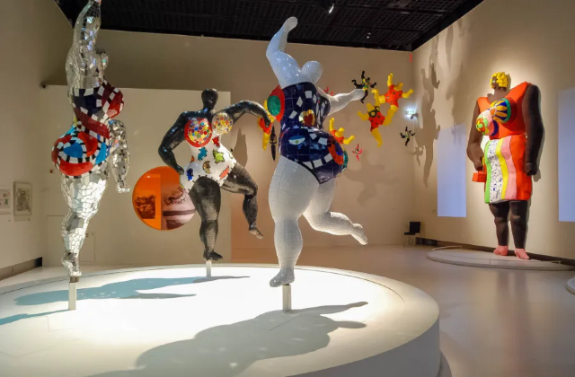 《尼基·德·聖法勒和讓·丁格利》回顧展 | 巴黎大皇宫