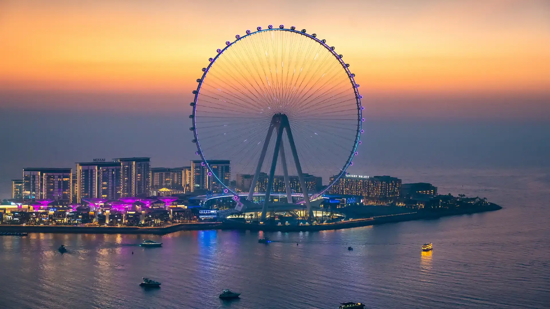 Hotels near Bluewaters Island