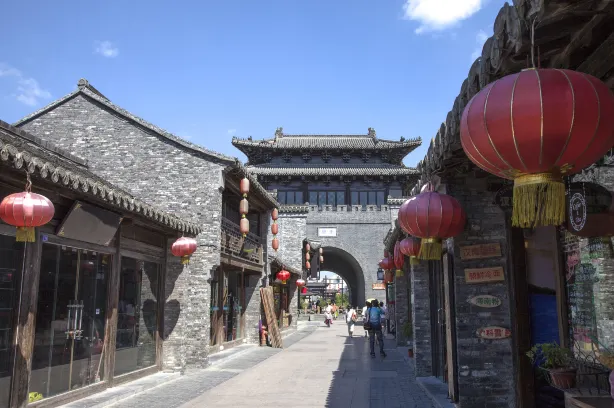 Dongguan Street