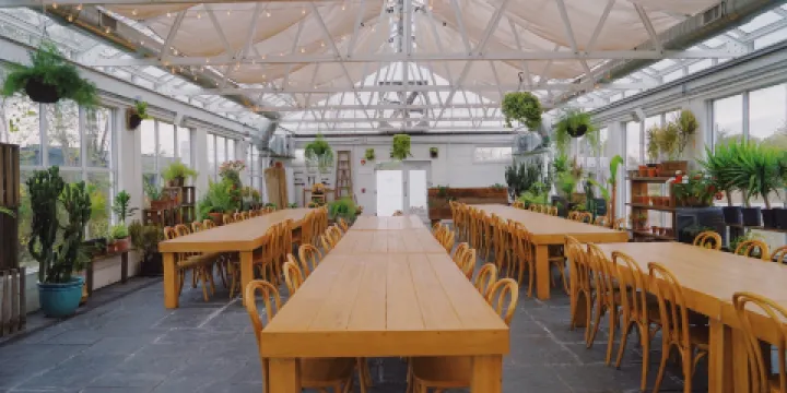 Farmhouse Cafe & Eatery