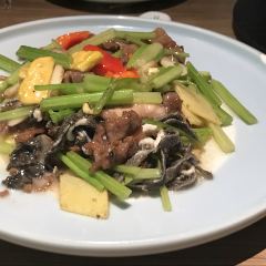 HAKKA UNCLE MAI User Photo