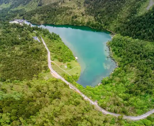 鄰近康定情歌(木格措)景區的酒店