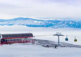 賽里木湖國際滑雪場度假區