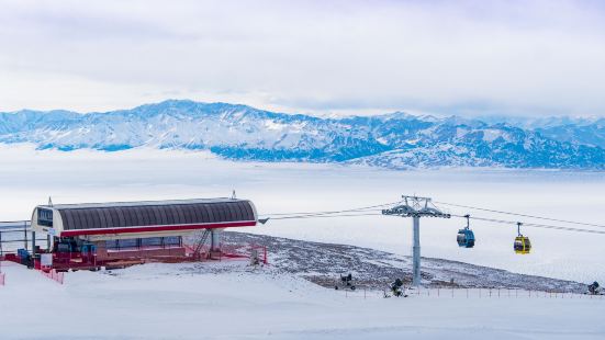 賽里木湖國際滑雪場度假區