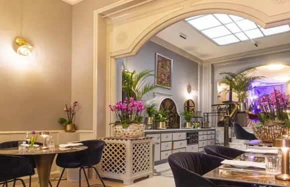 CafElysee Cafe / Brasserie / Bar