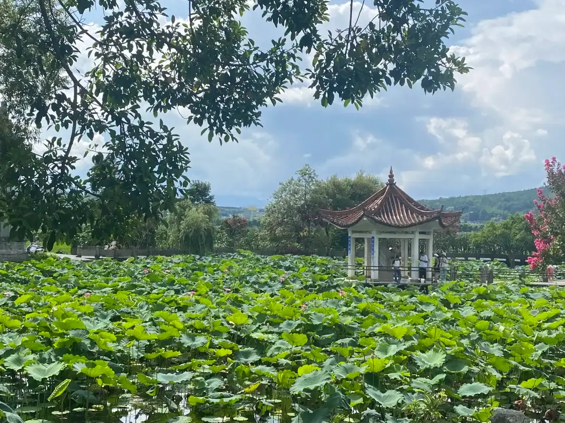 Hotels near Wenzhi Guangchang Archway