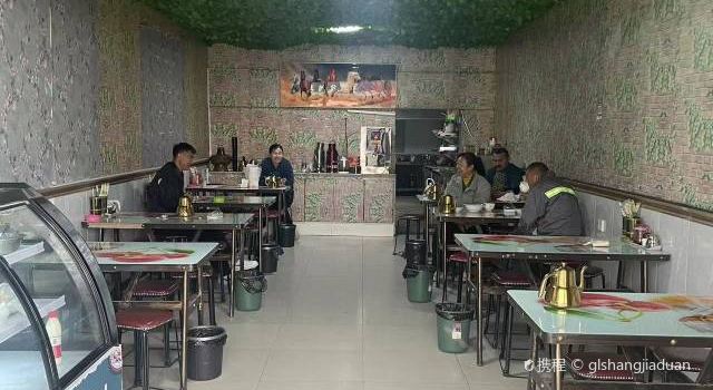 伊力亚斯快餐厅
