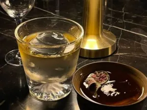 Haidailou Zhongshuge WHISKY BAR