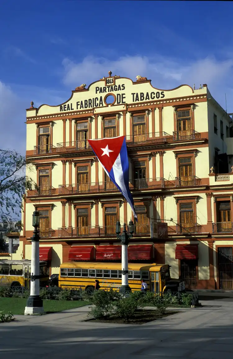 Hotels near Real Fabrica de Tabacos Partagas