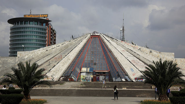 Pyramide von Tirana