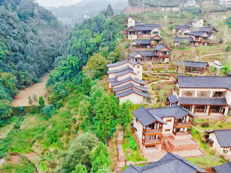 Hotels near Xingfu Ancient Village
