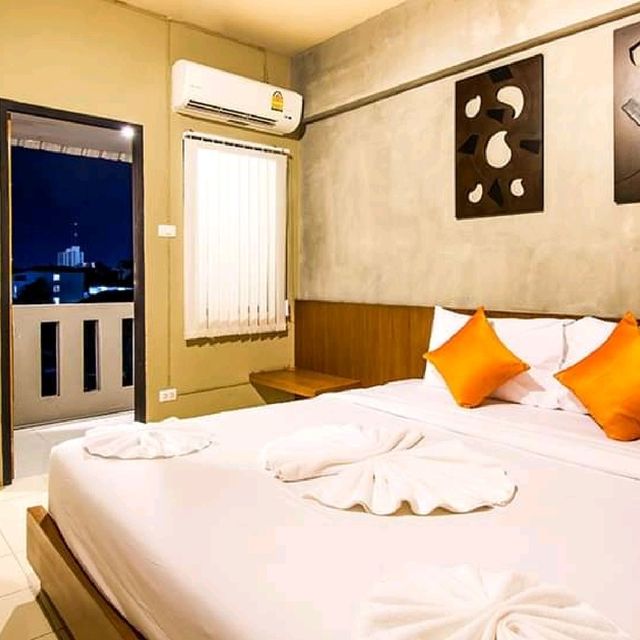 B2 Santitham (Wat Jed Yod) Hotel