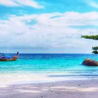 ที่พักติดทะเลวิวปัง​อลังการ